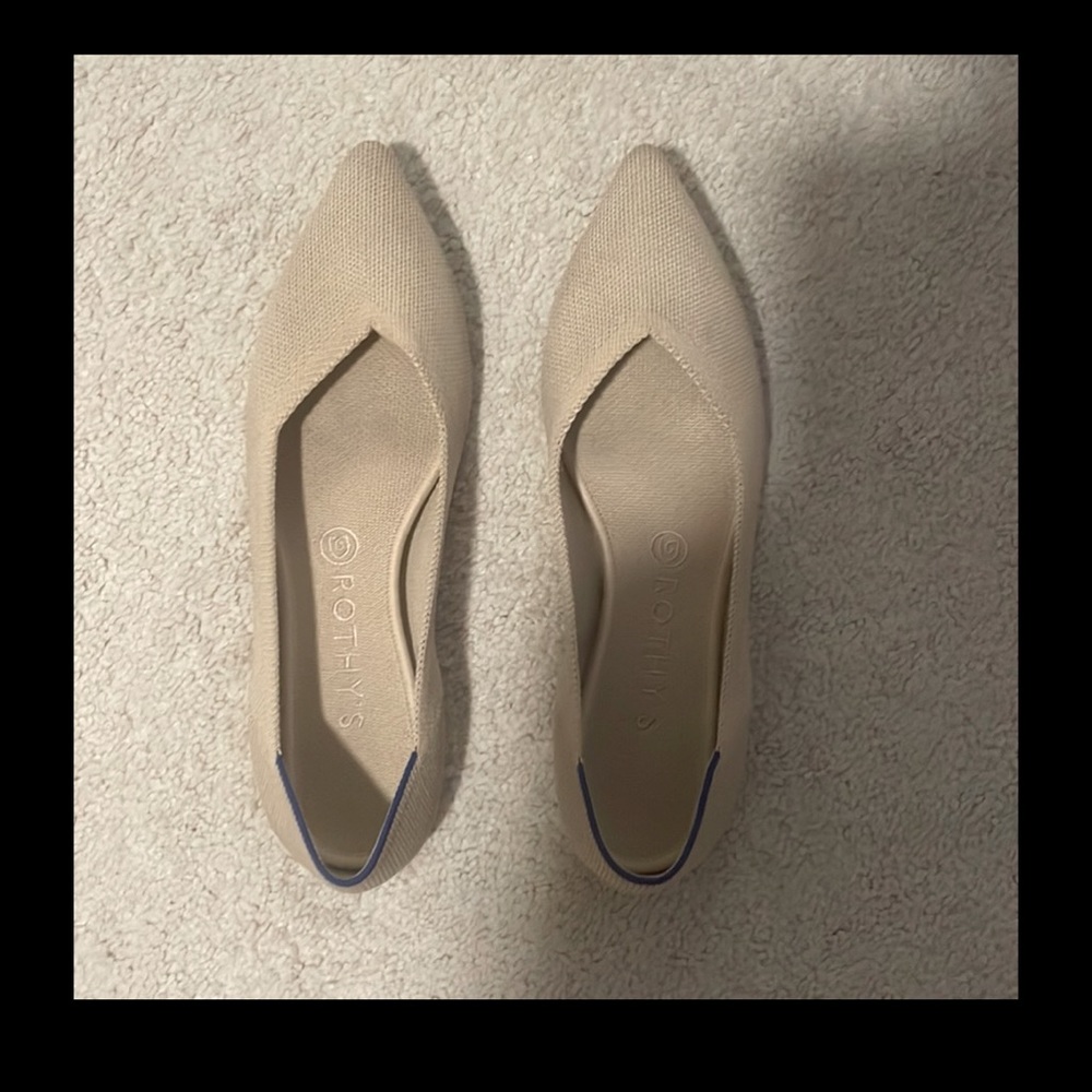 Rothy’s point : beige